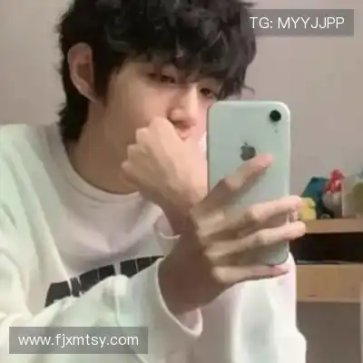 杜严谦